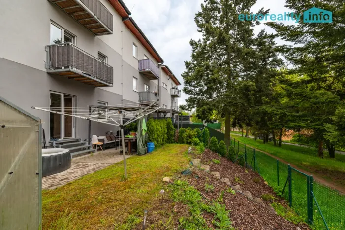 Pronájem bytu 2+kk, Tachov, Na Třešňovce, 37 m2