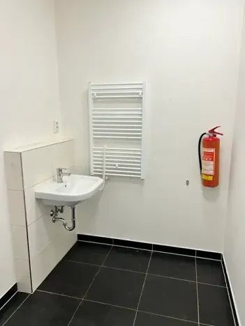Prodej obchodního prostoru, Praha - Vysočany, Čerpadlová, 55 m2