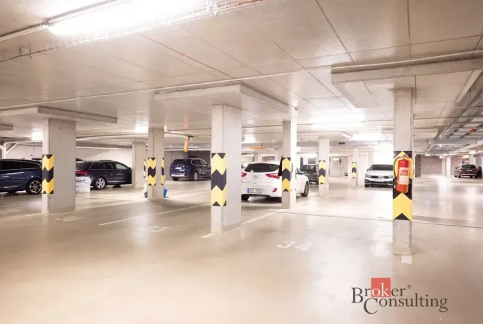 Prodej bytu 2+kk, Praha - Strašnice, Zvěřinova, 66 m2