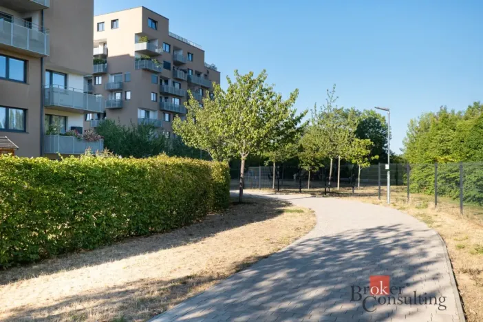 Prodej bytu 2+kk, Praha - Strašnice, Zvěřinova, 66 m2