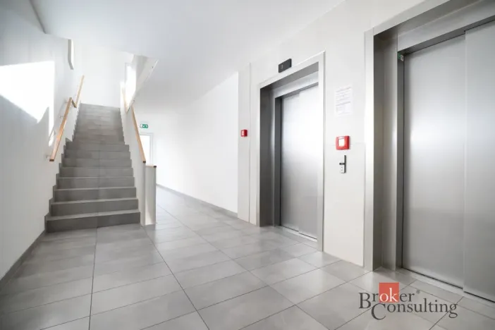 Prodej bytu 2+kk, Praha - Strašnice, Zvěřinova, 75 m2