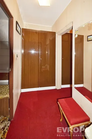 Prodej bytu 2+kk, Praha, Vlastina, 46 m2