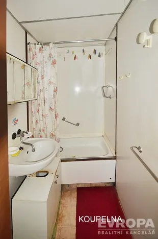 Prodej bytu 2+kk, Praha, Vlastina, 46 m2