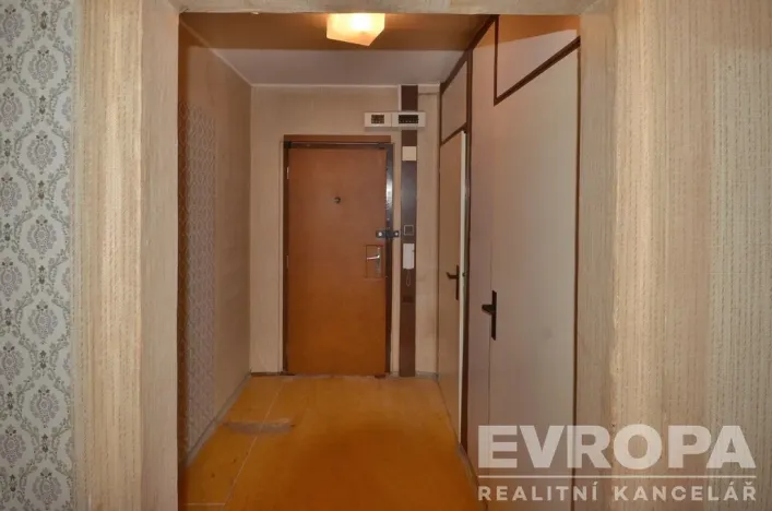 Prodej bytu 2+kk, Praha, Vlastina, 46 m2