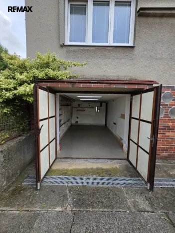 Pronájem garáže, Olomouc - Lazce, Zamykalova, 15 m2