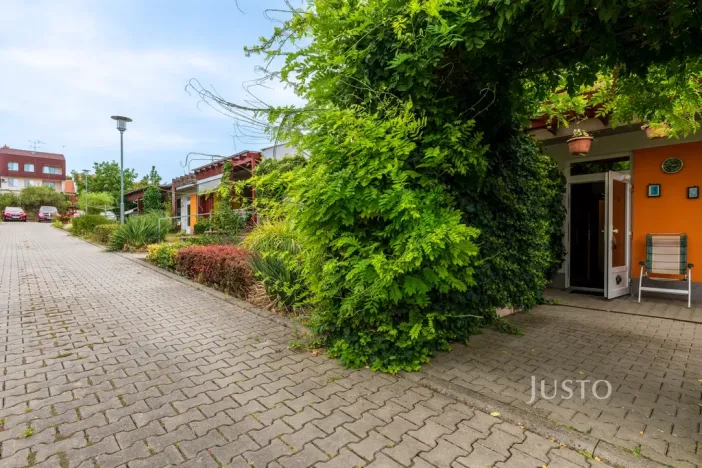 Prodej bytu 1+kk, Šakvice, Hlavní, 31 m2