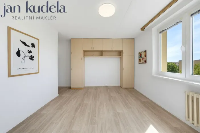 Pronájem bytu 2+kk, Brno, Bzenecká, 39 m2