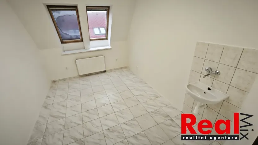 Pronájem kanceláře, Hustopeče, Mrštíkova, 12 m2