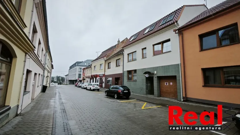 Pronájem kanceláře, Hustopeče, Mrštíkova, 12 m2