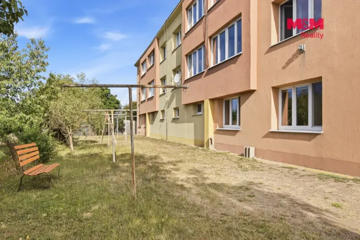 Prodej bytu 3+1, Kněževes, Štrosova, 55 m2