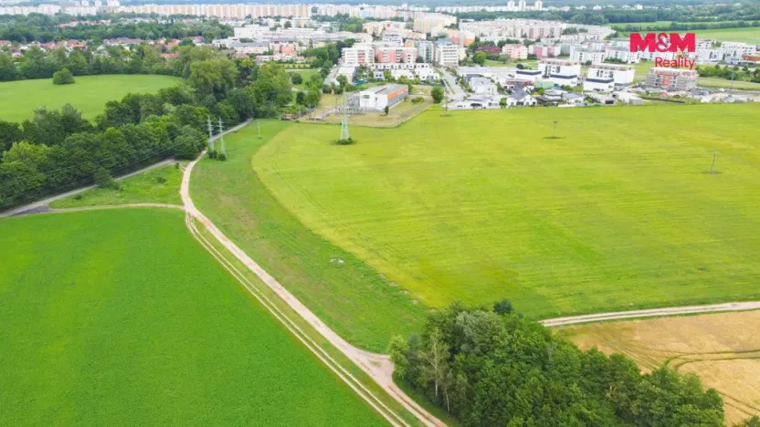 Prodej komerčního pozemku, Hradec Králové - Třebeš, 6364 m2