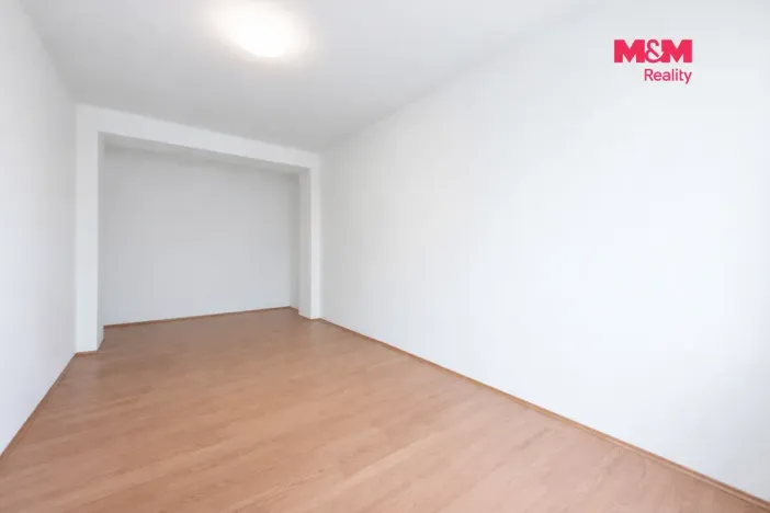 Prodej bytu 3+1, Bukovany, 84 m2