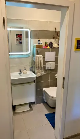 Pronájem bytu 2+kk, Praha, Karlovarská, 42 m2
