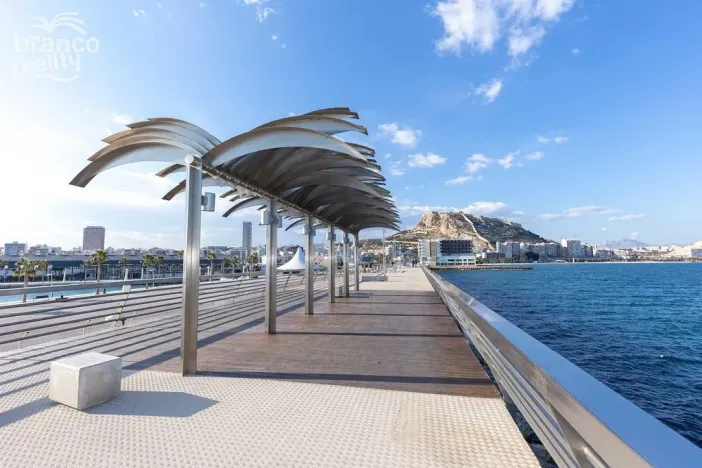 Prodej bytu 3+kk, Alicante, Španělsko, 74 m2