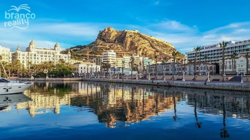 Prodej bytu 3+kk, Alicante, Španělsko, 74 m2