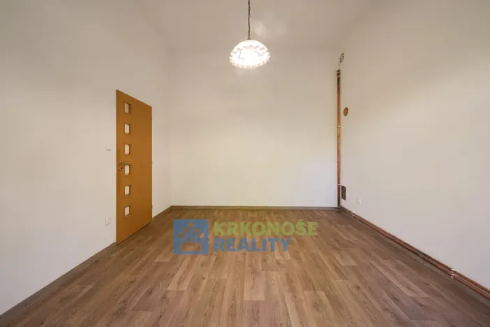 Pronájem bytu 2+1, Stará Paka, Tovární, 60 m2