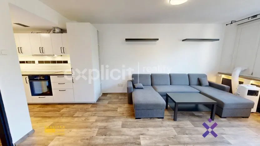 Pronájem bytu 2+kk, Zlín, Osvoboditelů, 48 m2