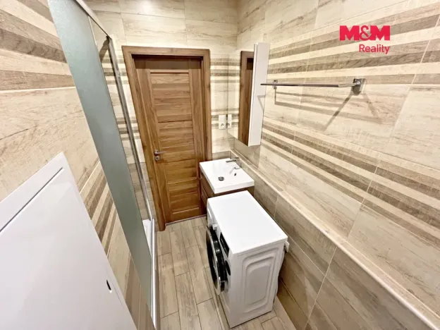 Pronájem bytu 1+1, Česká Lípa, Hradecká, 40 m2