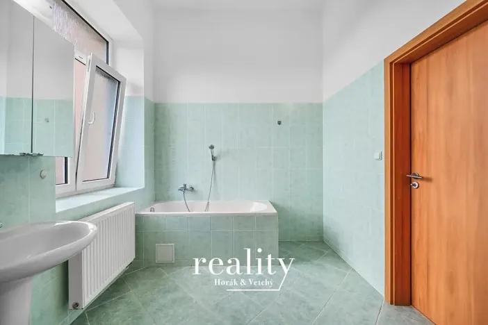 Pronájem bytu 2+1, Jihlava, Na Bělidle, 76 m2