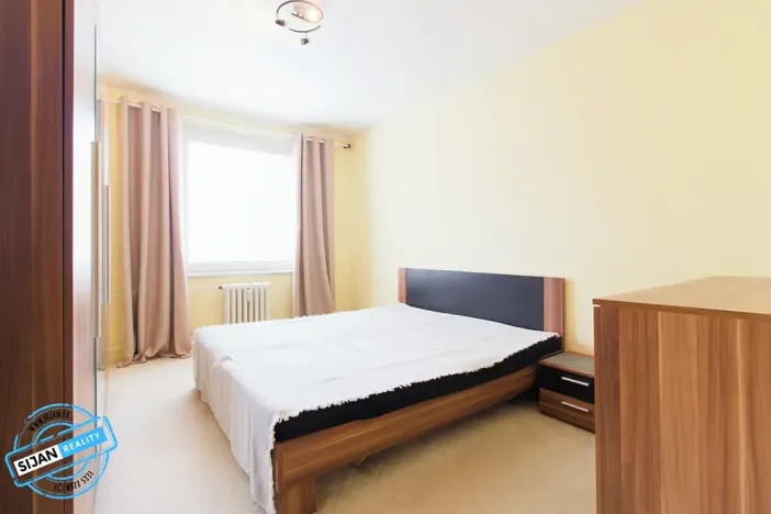 Prodej bytu 3+1, Krnov, SPC B, 76 m2