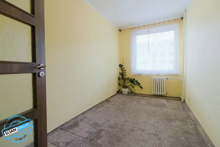 Prodej bytu 3+1, Krnov, SPC B, 76 m2