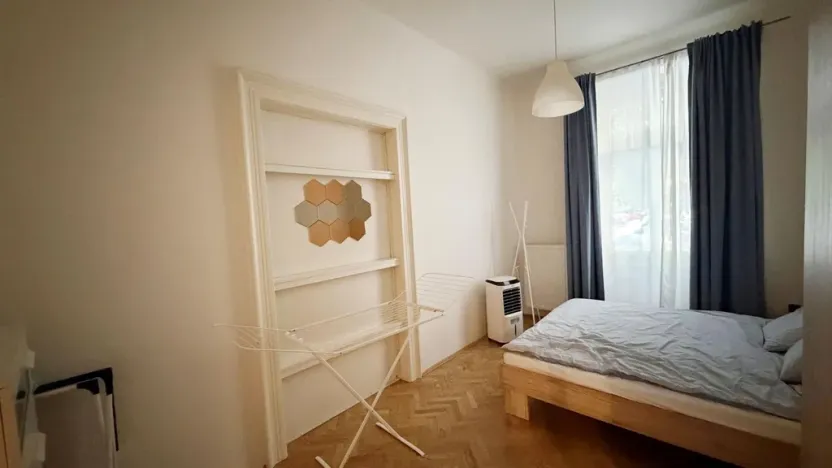 Pronájem bytu 3+1, Praha - Vinohrady, Šmilovského, 81 m2