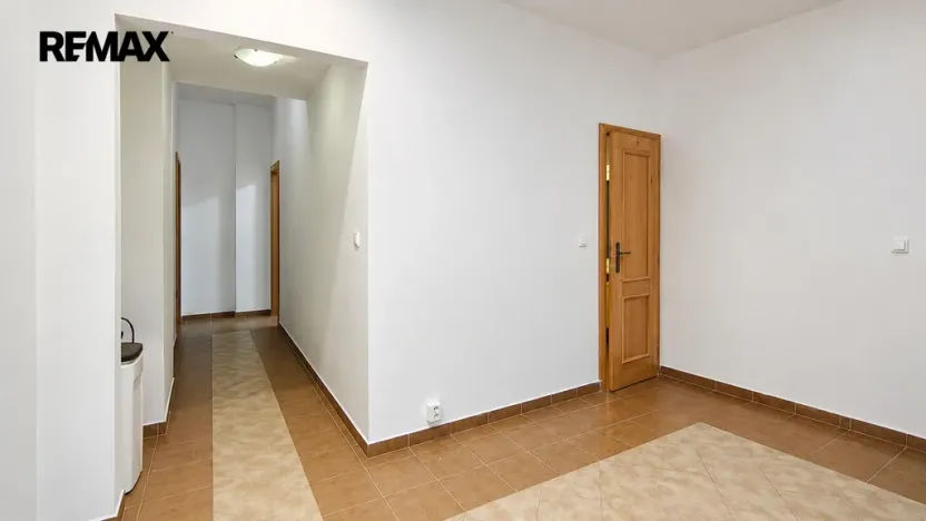 Pronájem bytu 3+1, Karlovy Vary, Lázeňská, 76 m2
