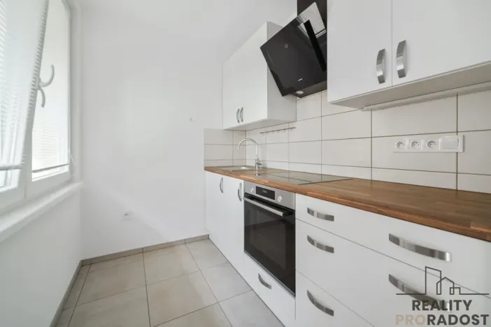 Pronájem bytu 1+kk, Pardubice, Jiráskova, 40 m2