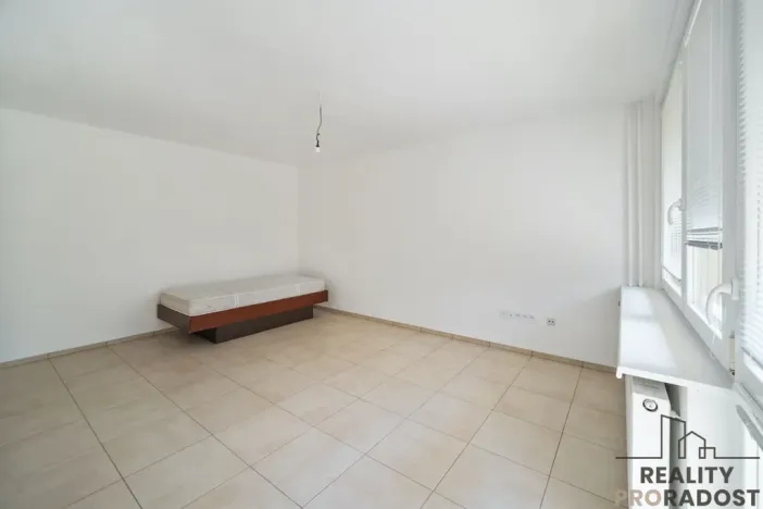 Pronájem bytu 1+kk, Pardubice, Jiráskova, 40 m2