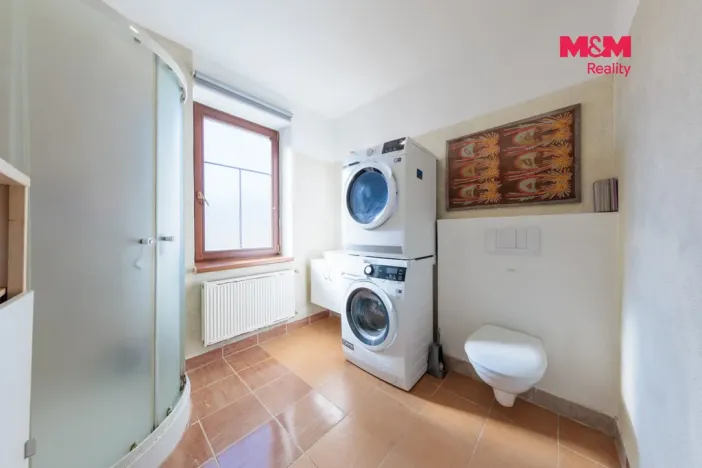 Prodej rodinného domu, Bečov nad Teplou, nám. 5. května, 351 m2