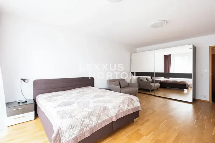 Pronájem bytu 3+kk, Praha - Vinohrady, Italská, 90 m2