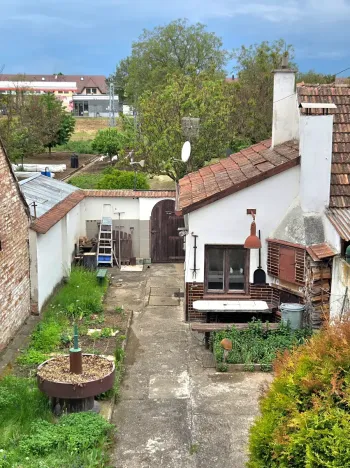 Prodej rodinného domu, Holasice, 182 m2