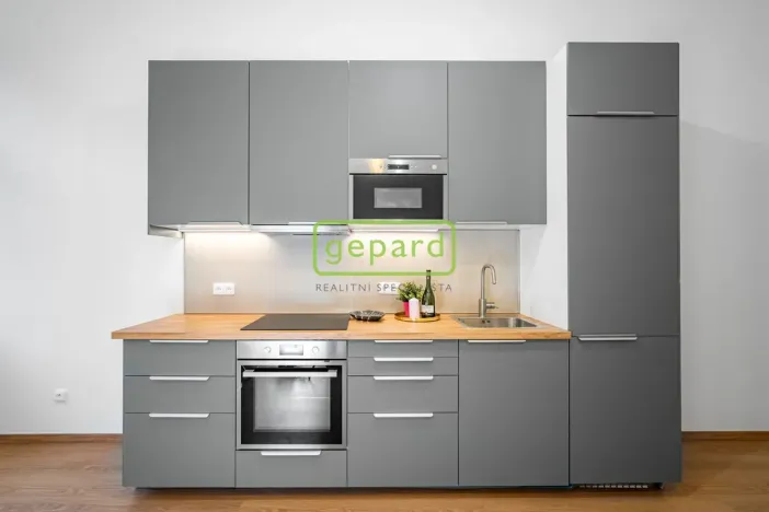 Pronájem bytu 3+kk, Chrudim - Chrudim II, Novoměstská, 53 m2