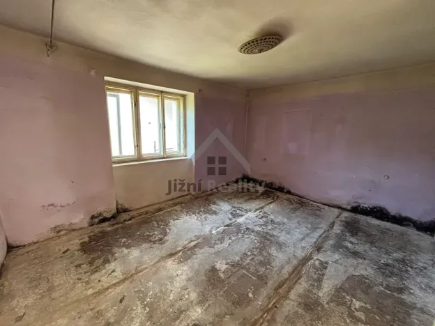 Prodej rodinného domu, Dívčice, 200 m2