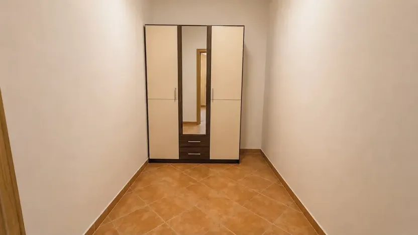 Pronájem bytu 2+kk, Praha - Záběhlice, Mattioliho, 57 m2