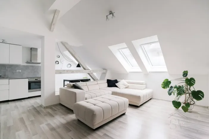 Prodej bytu 3+kk, Pardubice - Zelené Předměstí, náměstí Čs. legií, 101 m2