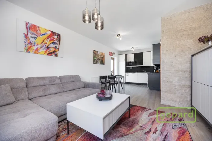 Prodej bytu 3+kk, Mníšek pod Brdy, Ke škole, 73 m2