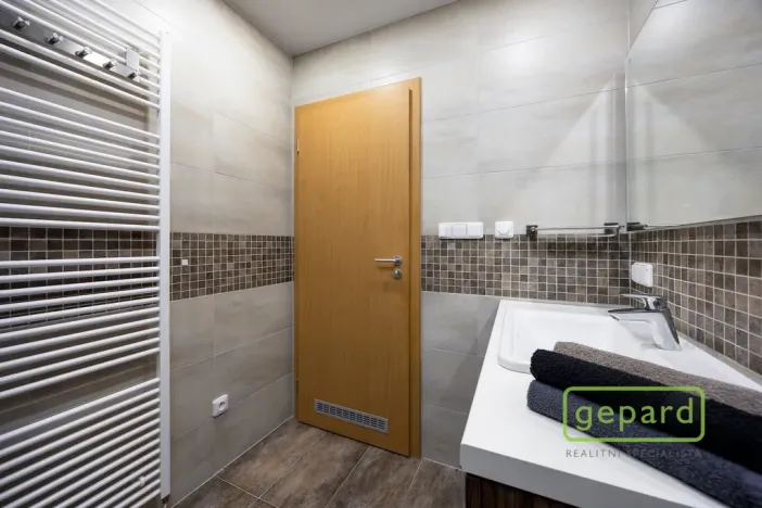 Prodej bytu 3+kk, Mníšek pod Brdy, Ke škole, 73 m2
