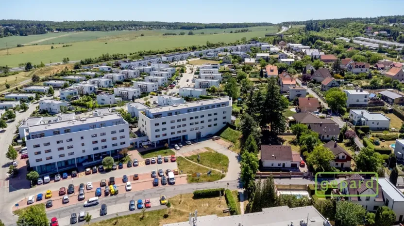 Prodej bytu 3+kk, Mníšek pod Brdy, Ke škole, 73 m2