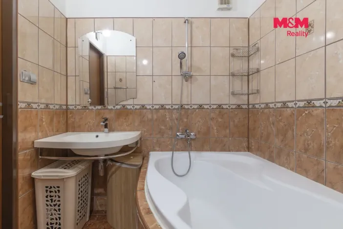Prodej bytu 3+1, Frýdek-Místek - Frýdek, M. Chasáka, 74 m2