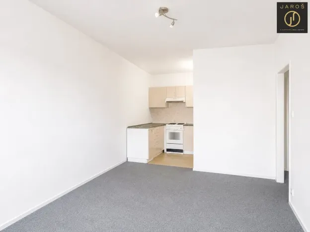 Pronájem bytu 2+kk, Kladno, Děčínská, 40 m2