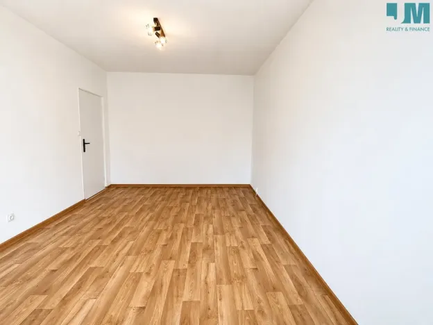Prodej bytu 3+1, Třebíč, Obránců míru, 75 m2