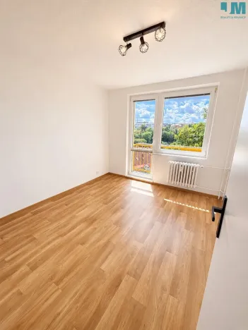 Prodej bytu 3+1, Třebíč, Obránců míru, 75 m2