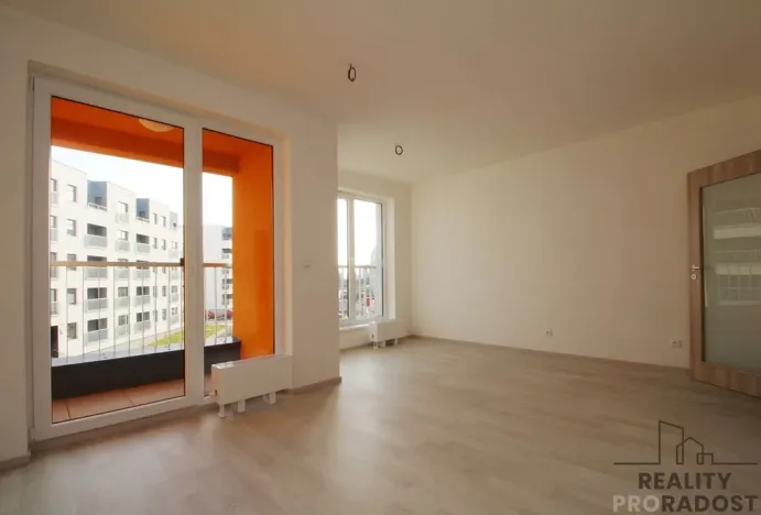 Pronájem bytu 1+kk, Praha - Uhříněves, Ke kříži, 33 m2