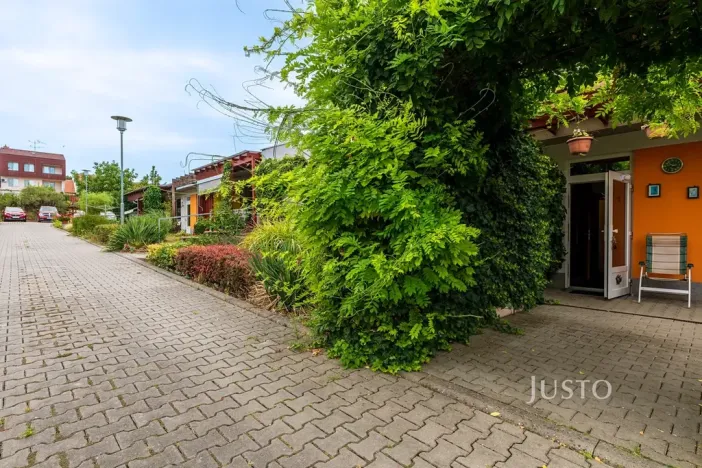 Prodej bytu 1+kk, Šakvice, Hlavní, 31 m2