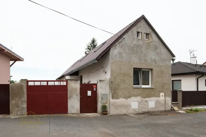 Prodej rodinného domu, Hovorčovice, Stará náves, 118 m2