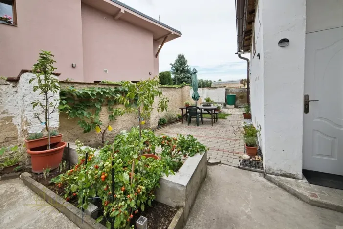 Prodej rodinného domu, Hovorčovice, Stará náves, 118 m2