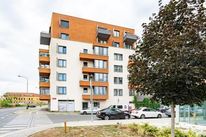 Pronájem bytu 1+kk, Praha - Holešovice, V háji, 31 m2