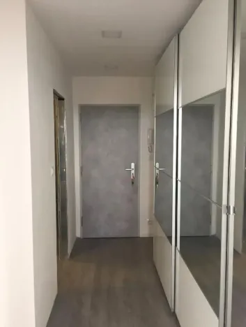 Prodej bytu 2+kk, Praha - Prosek, Prosecká, 42 m2
