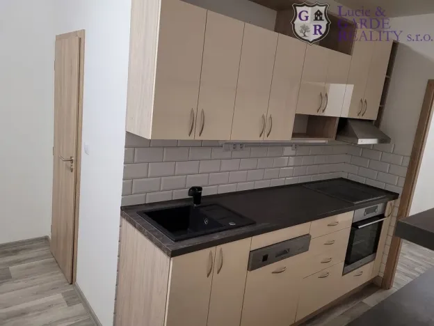 Pronájem bytu 2+1, Sezimovo Ústí, Dukelská, 62 m2